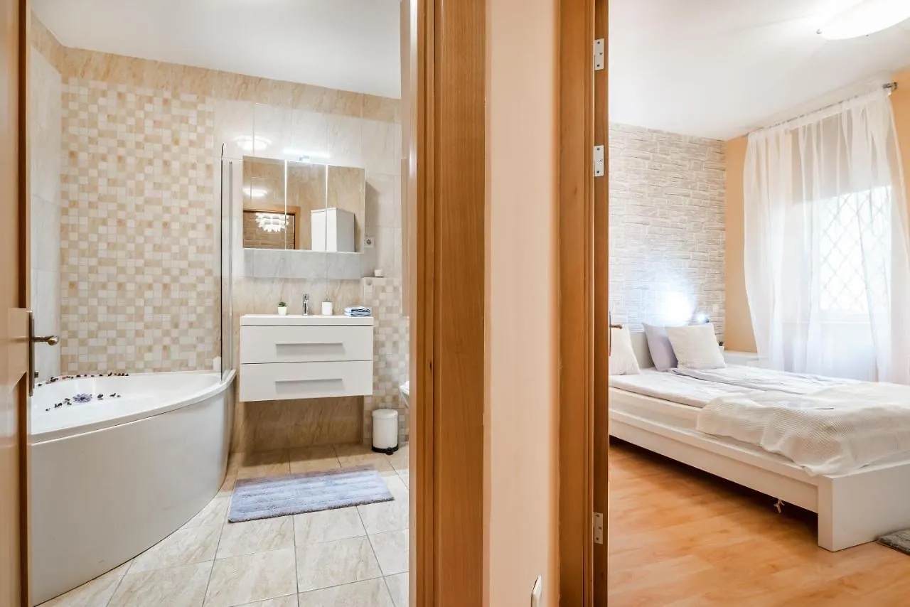 Central Premier Apartment Budapest